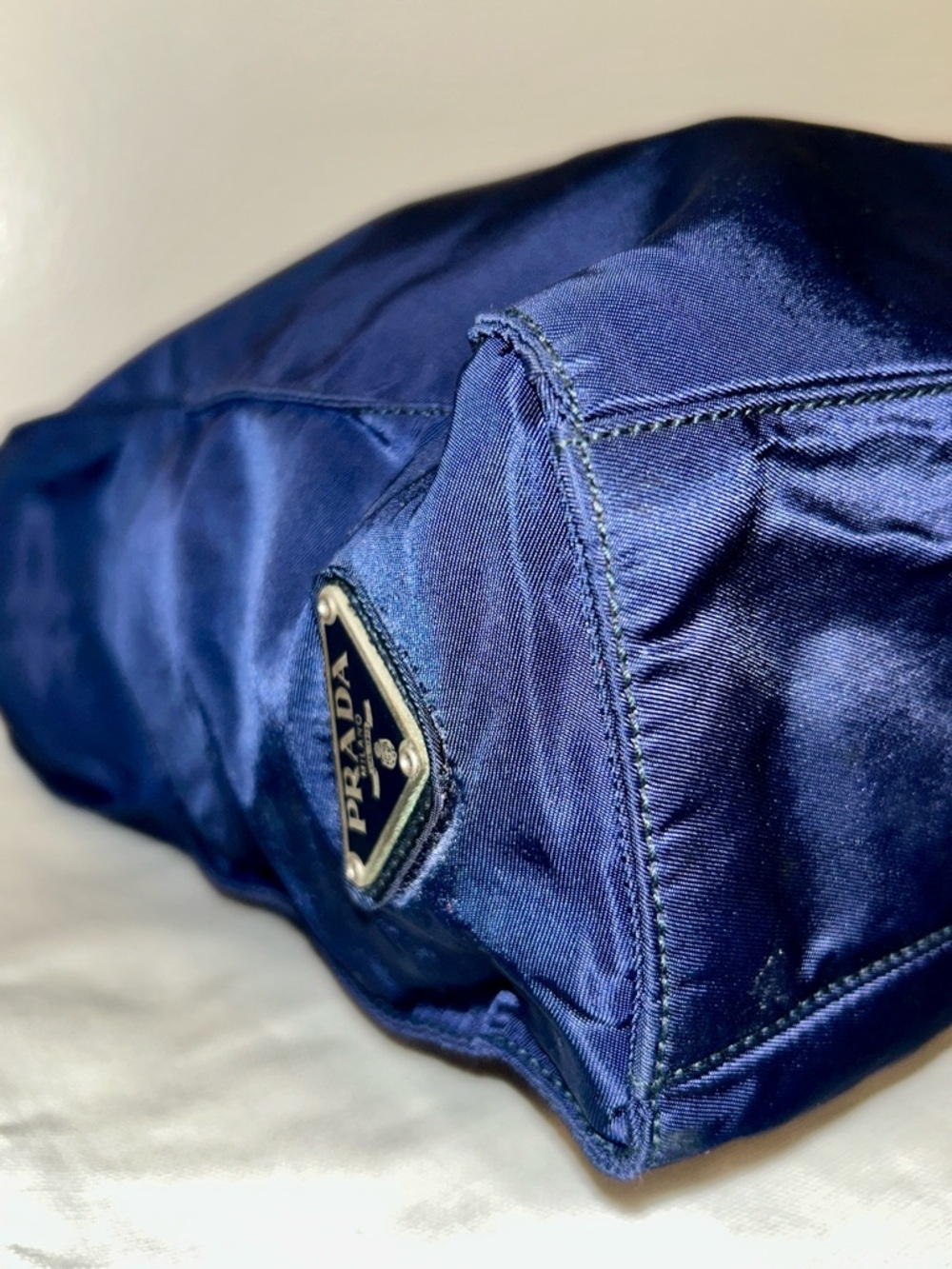 Unique vintage Prada Tessuto nylon bag.  Metal Handles! Deep Navy color - Picture 8 of 14